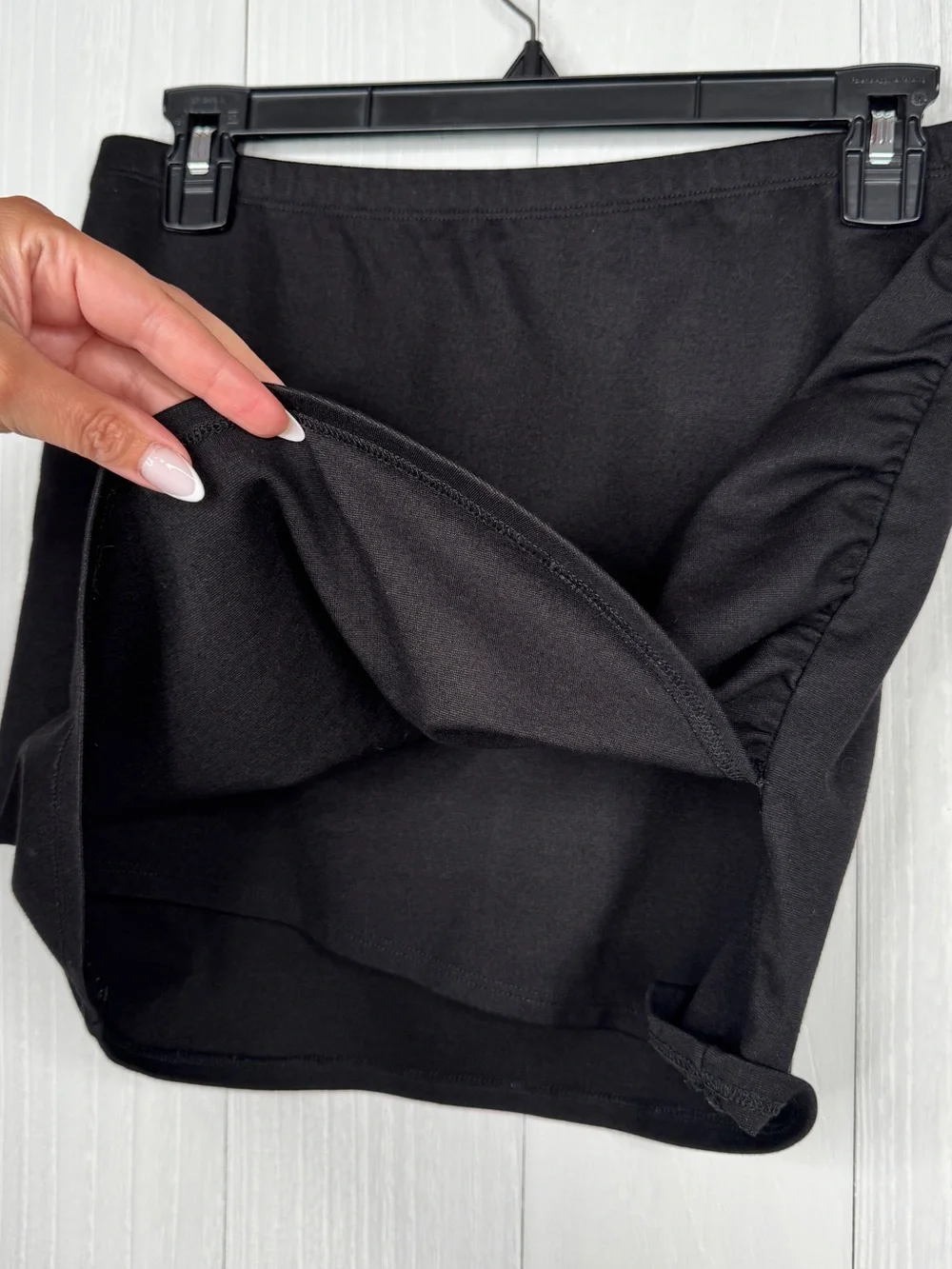 Hatch Maternity Black Ruched-Side Mini Skirt - Picture 7 of 8